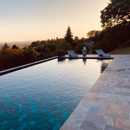 La Demeure Bed and Breakfast Sillé-le-Guillaume Buitenkant foto